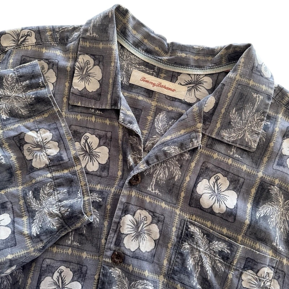 Vintage Tommy Bahama 90s Mens L 100% Silk Grey Hibiscus Palm Tree Tropical shirt